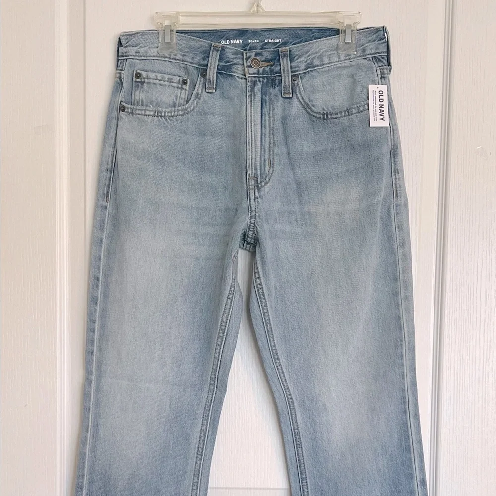 NWT Men’s Old Navy Light Wash Straight Jeans Size 30/30